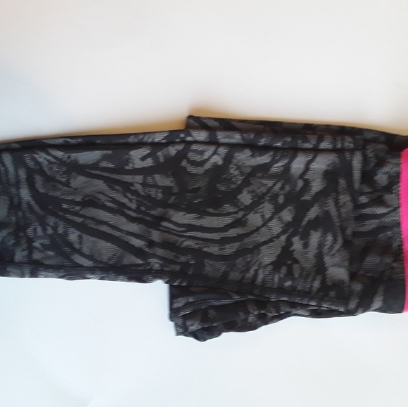 Puma Girls pink and silver pant/leggings L - Picture 5 of 11